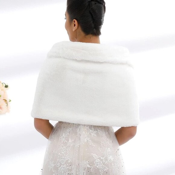 Women's Wedding Fur Wraps and Shawls Bridal Fur Stoles Scarf with Rhinestones Br - Picture 4 of 7